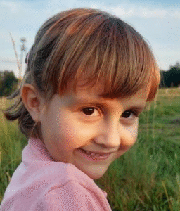 Hania
7-letnia dziewczynka mieszkająca w Krakowie, Polska
Hanna została zdiagnozowana jako pierwszy przypadek EIF3F w Polsce.